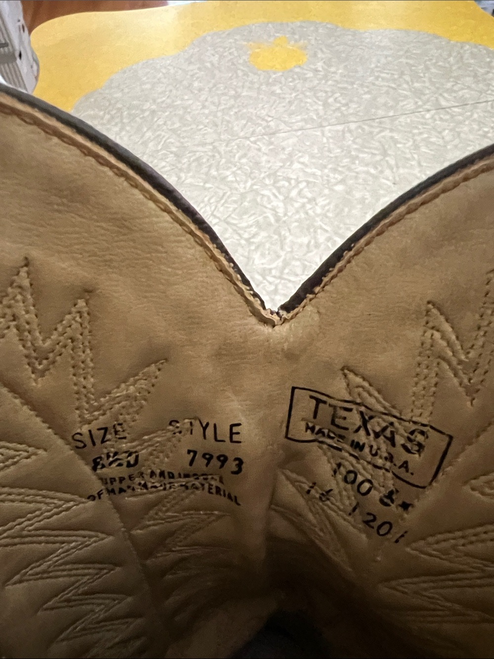 Two-Tone Brown and White vintage Cowboy Boots. Donating to cancer shop 7/14 - Picture 2 of 15